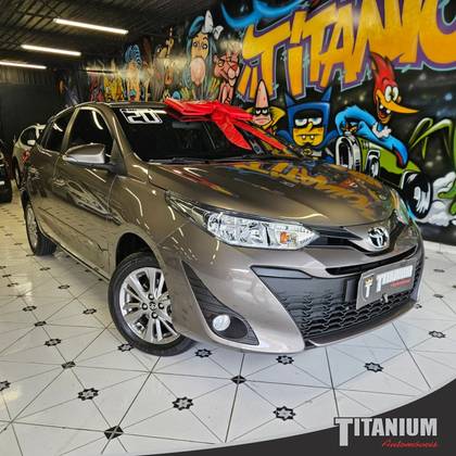TOYOTA YARIS 1.3 16V FLEX XL PLUS TECH MULTIDRIVE TOYOTA YARIS 1.3 16V FLEX XL PLUS TECH MULTIDRIVE